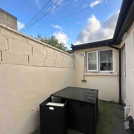 Private Cosy Studio - A1 Location Apartment Dublin Luaran gambar