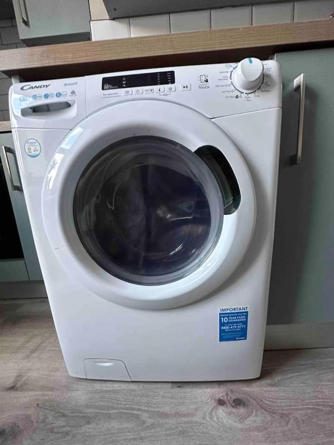 Private Cosy Studio - A1 Location Apartment Dublin Luaran gambar